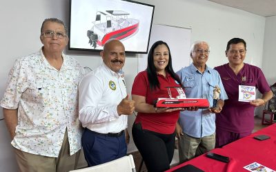Bisbee’s dona barco para sofocar incendios en el mar a Bomberos CSL
