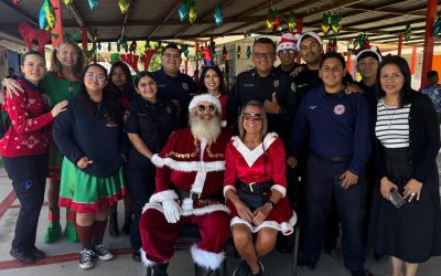 Santa Claus inaugura el Toy Drive de Bomberos CSL