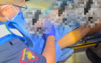 Atienden Bomberos nacimiento de bebé en una casa de CSL