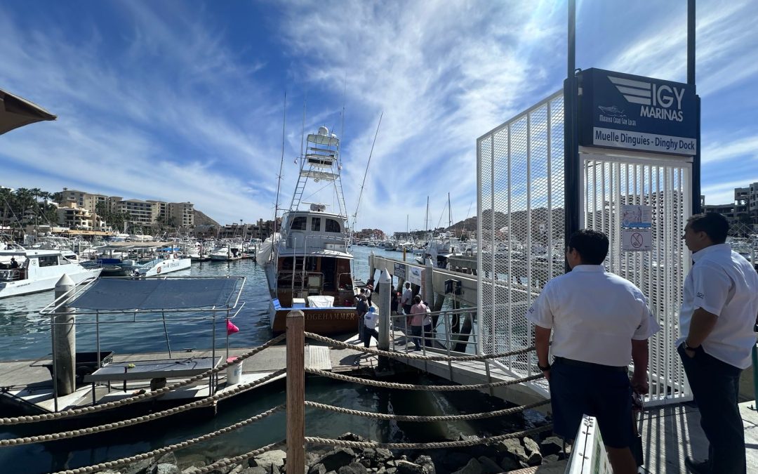 Reporte de incendio en yate moviliza a Bomberos Cabo San Lucas