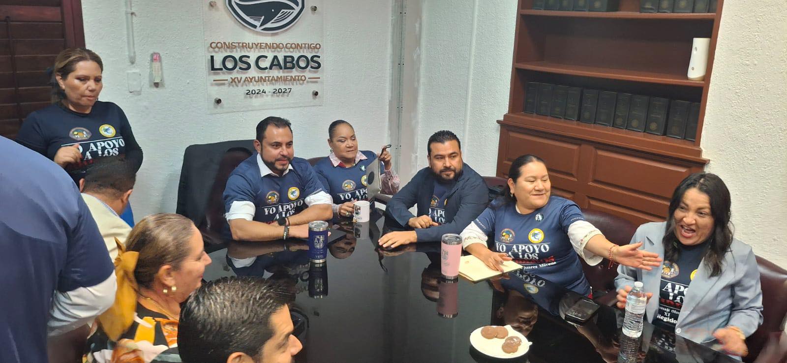 Reunión de Cabildo con Bomberos de Cabo San Lucas.