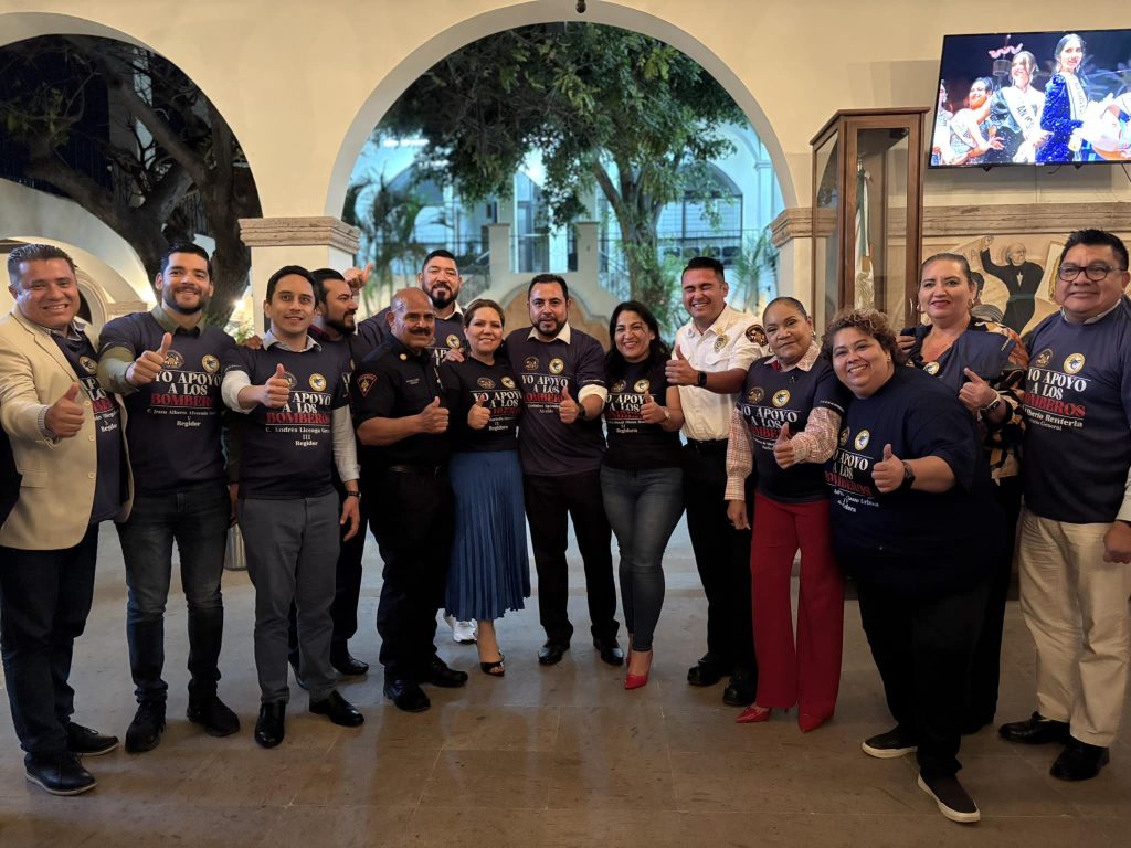 Reunión de Cabildo con Bomberos de Cabo San Lucas.